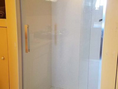 Bathroom Acrylic Shower
